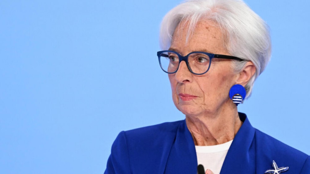 Lagarde envisage de quitter la BCE pour jouer un rôle dans le débat présidentiel en France