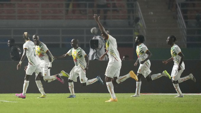 CDM 2026: Le Mali domine les Comores et se reprend