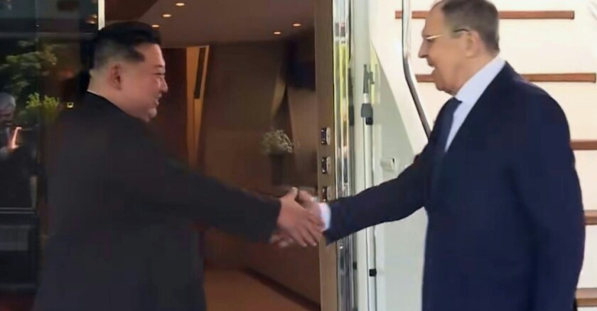 Corée du Nord: le chef de la diplomatie russe, en visite, loue l'aide de Pyongyang face à l'Ukraine