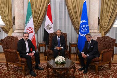 Signature d'un accord nucléaire entre Iran et l’AIEA au Caire