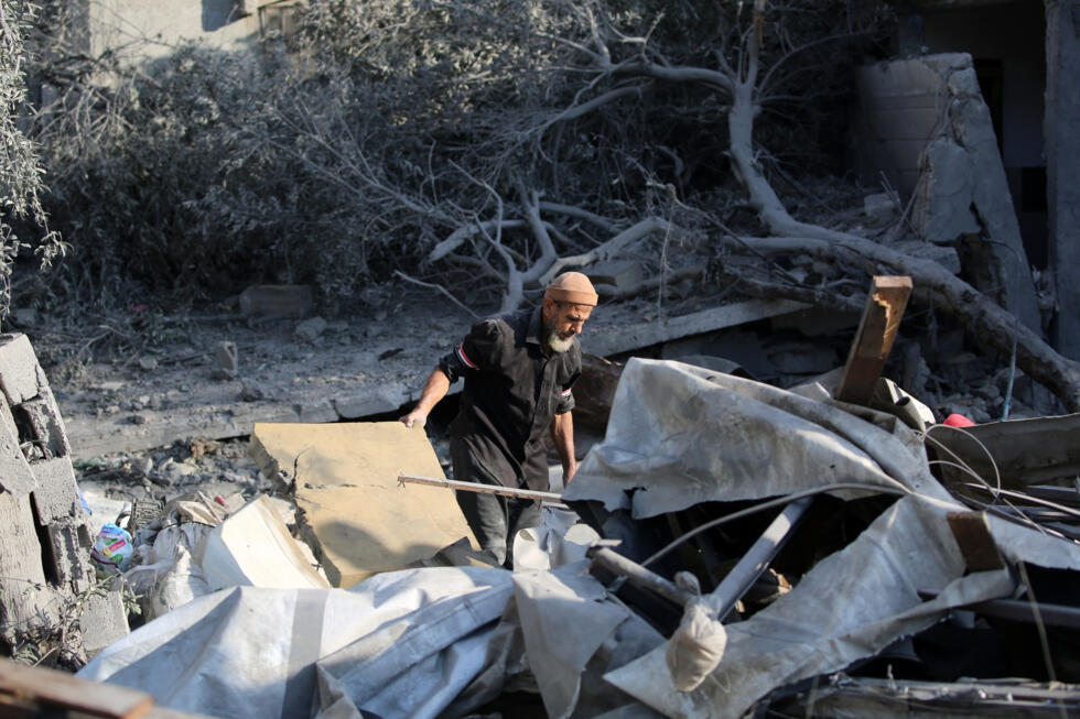 Gaza: la Défense civile annonce la mort de 13 personnes dans des frappes israéliennes