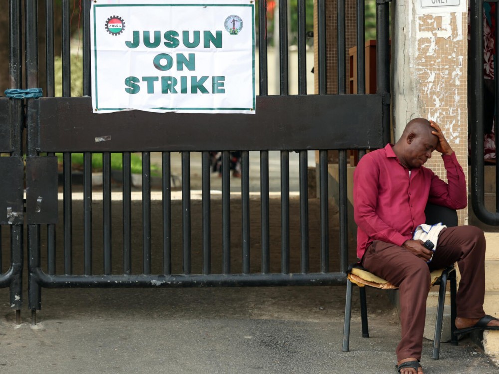 Nigeria: la grève générale suspendue le temps de négociations sur le salaire minimum