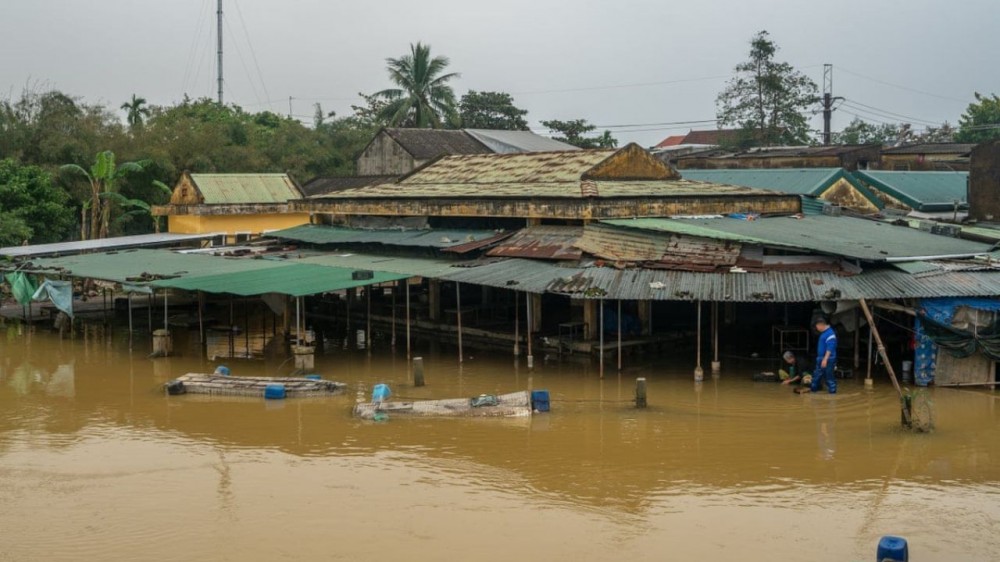 Vietnam: le bilan des inondations monte à 90 morts, selon les autorités