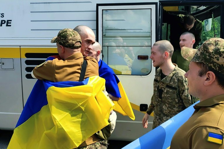 Kiev et Moscou annoncent avoir échangé des prisonniers de guerre